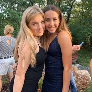 Meet your Posher, Kayla